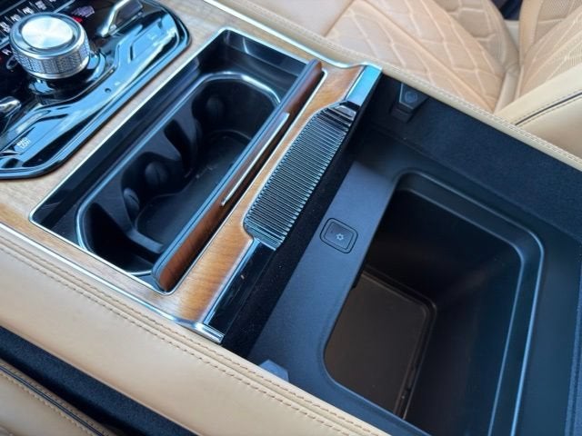 2024 Jeep Grand Wagoneer Series III