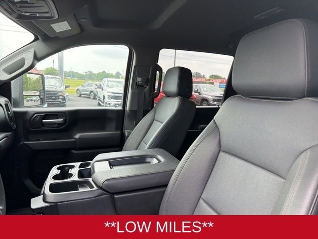 2025 Chevrolet Silverado 3500 HD WT DRW