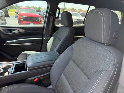 2024 Chevrolet Traverse LS