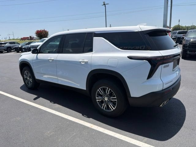 2024 Chevrolet Traverse LS