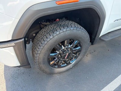 2024 GMC Sierra 2500 HD AT4