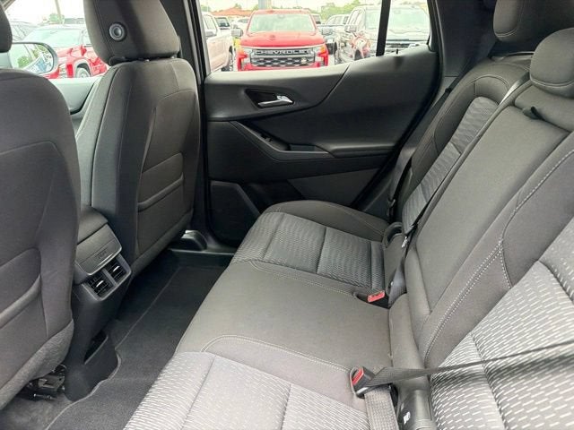 2025 Chevrolet Equinox LT - Photo 21