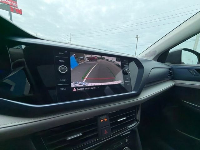 2024 Volkswagen Taos SE
