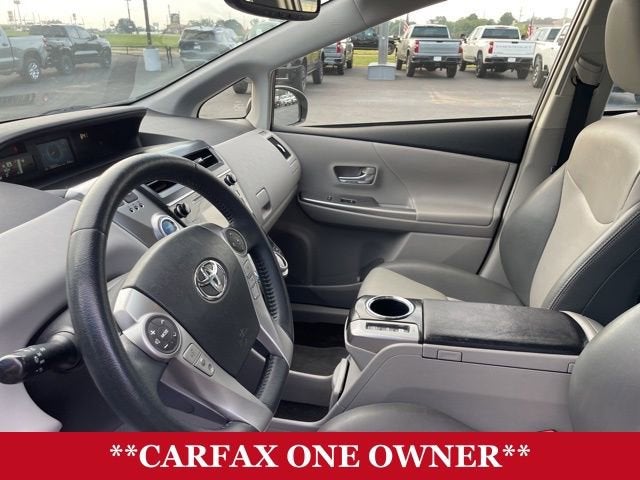 2017 Toyota Prius v Two