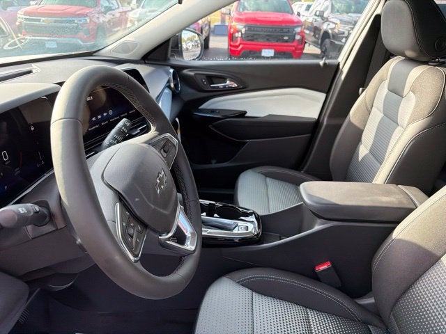 2026 Chevrolet Trax LT - Photo 9
